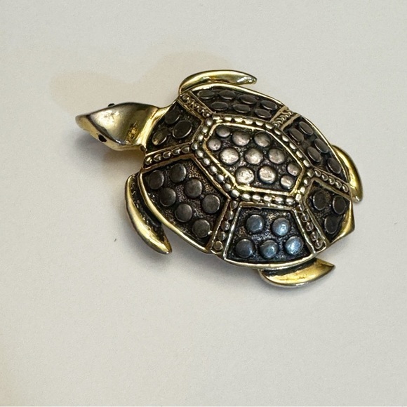 Vintage SJ Signed Gold Silver Tone Sea Turtle Brooch Pendant - Picture 4 of 12